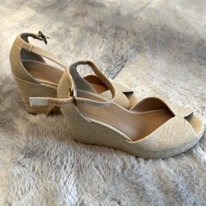 Size 6 peep toe cream candles